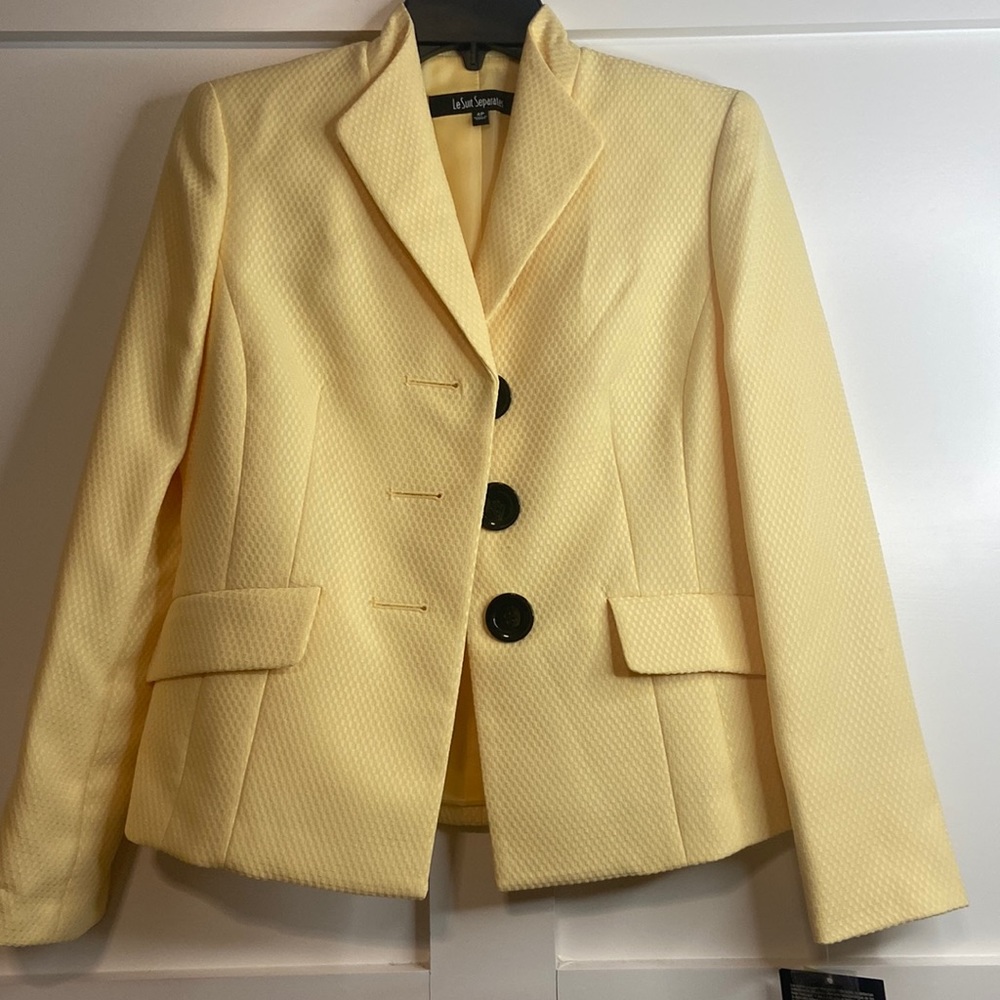 Brand new Le Suit Separates blazer